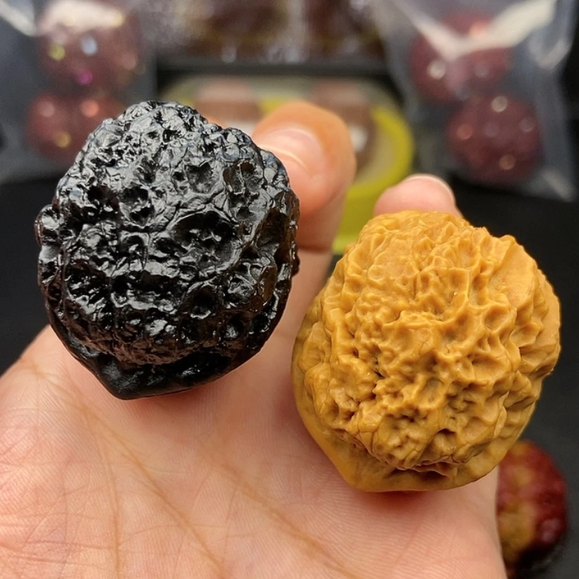 【闪购商品】把件文玩核桃37尺铁狮子球