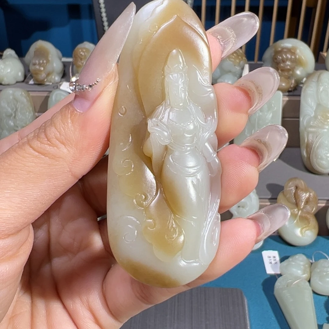 和田玉（糖玉）未镶嵌颈饰