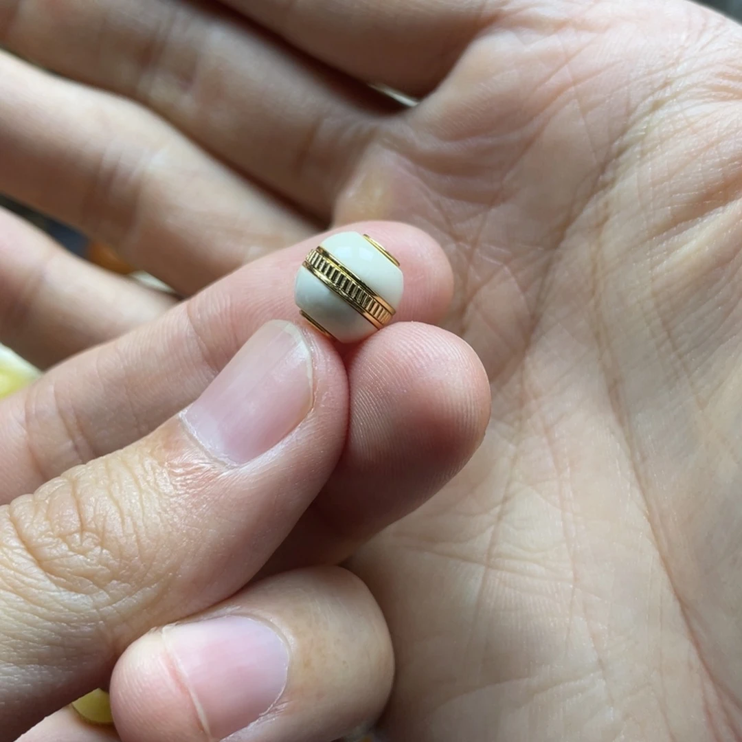 琥珀珠宝奇石未镶嵌不**.8