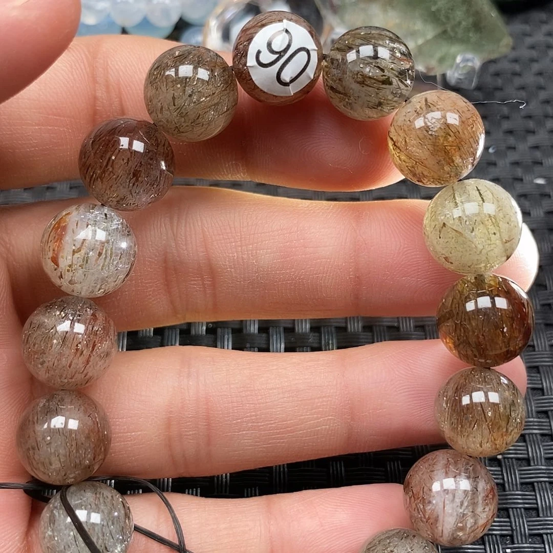 水晶手串未镶嵌雯**?