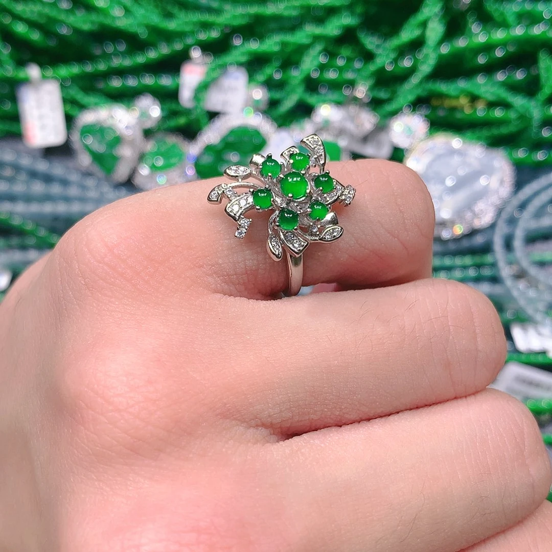 翡翠项链未镶嵌天然