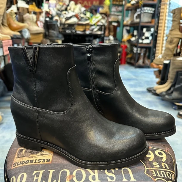 福利款女款黑色短靴内增高个性百搭显瘦春秋单鞋厚底