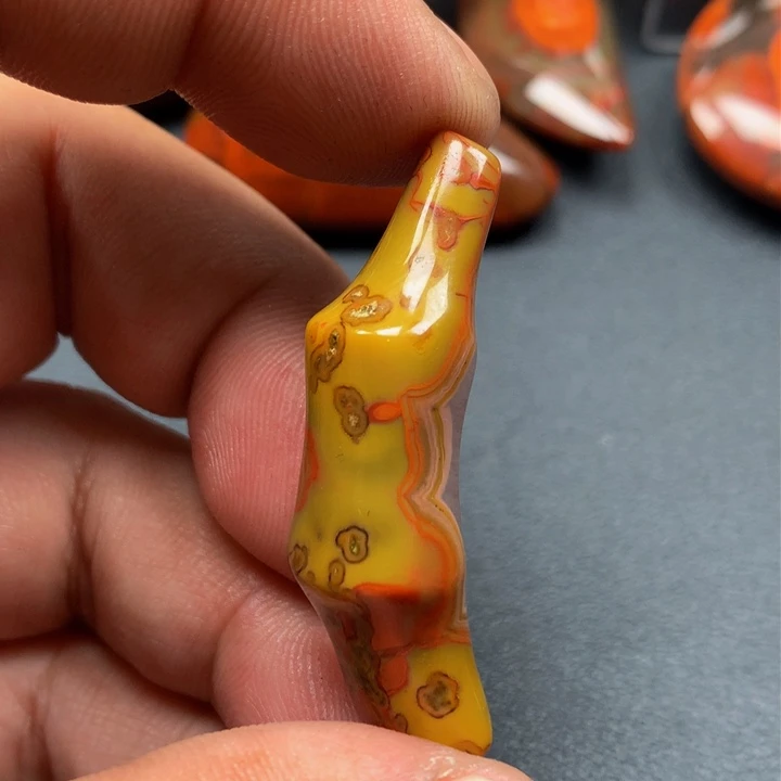 玛瑙/玉髓颈饰未镶嵌k*i