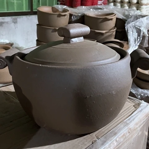 微瑕，明火，口径22高度14，4L有颗粒