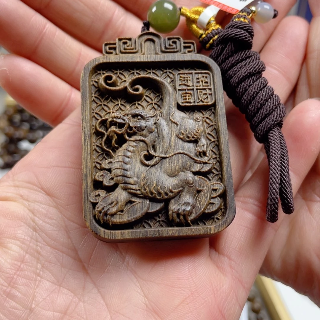 沉香木手串厚*寨越南富森红土