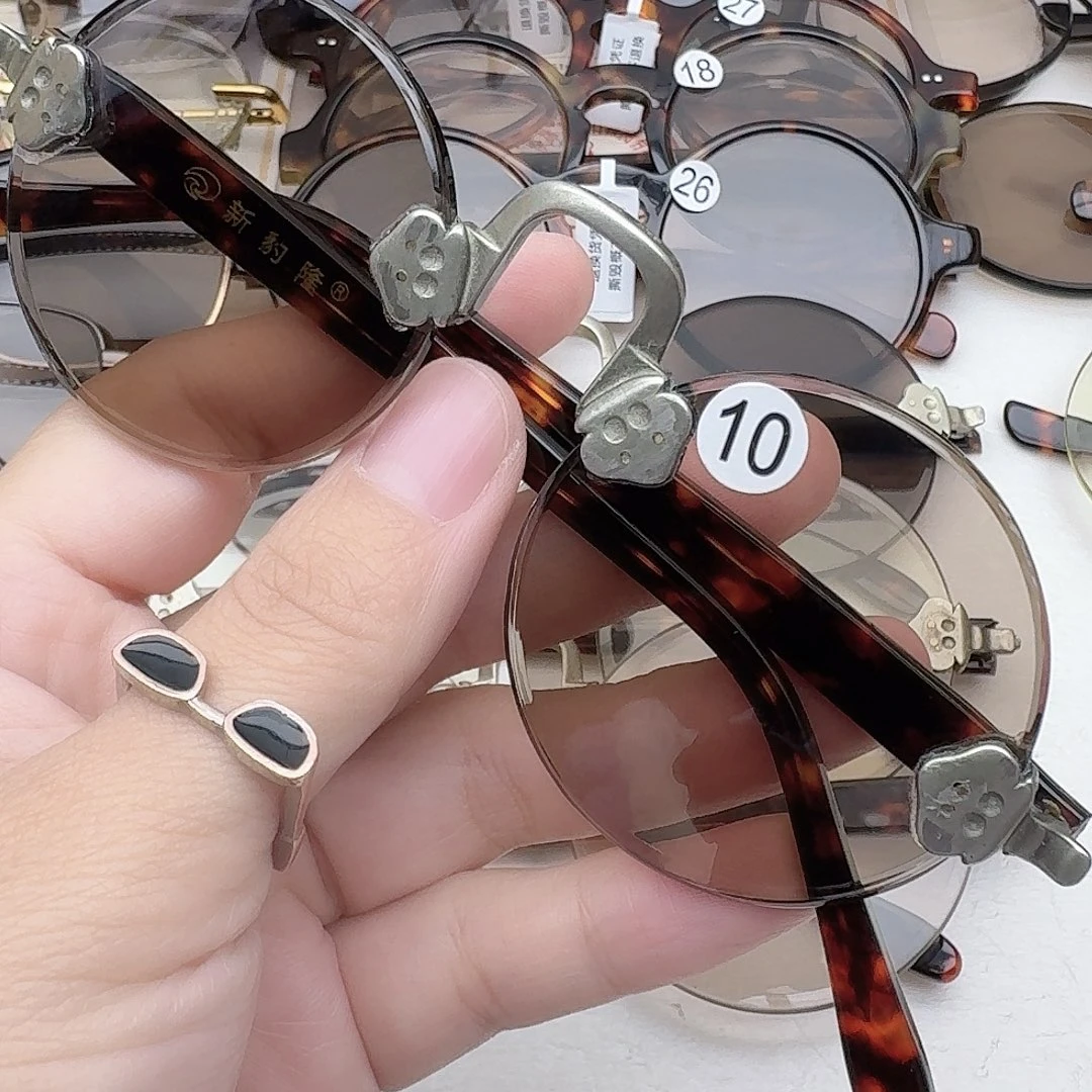 用***9东海水晶石头眼镜10