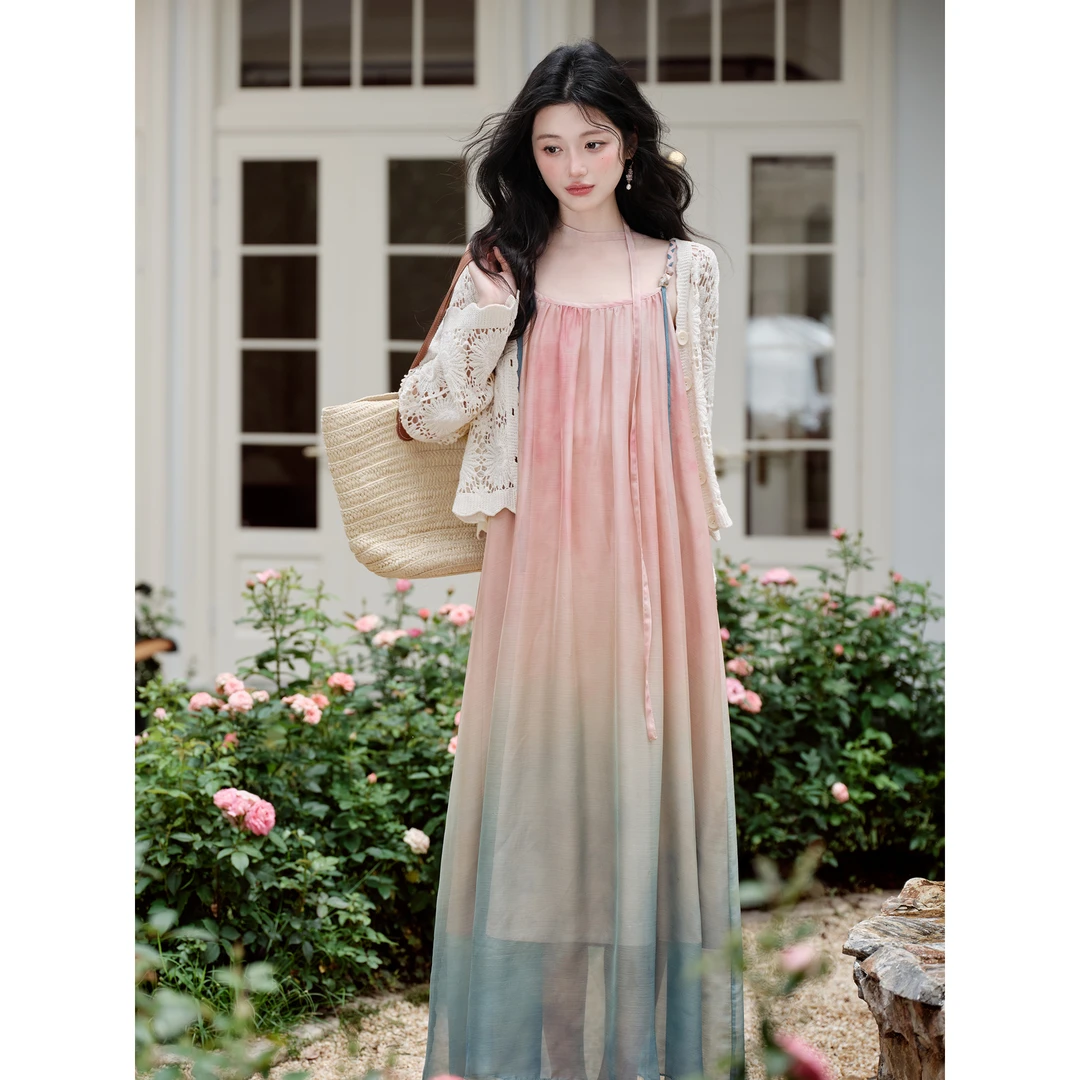 夏季多巴胺绝美渐变吊带连衣裙海边度假风长裙防晒空调开衫裙子