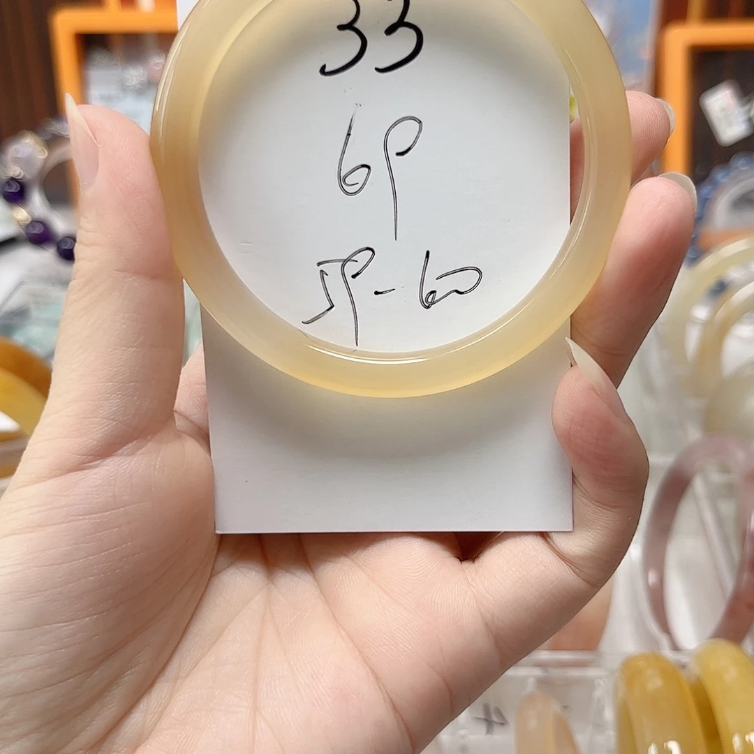 未镶嵌手镯石英质玉