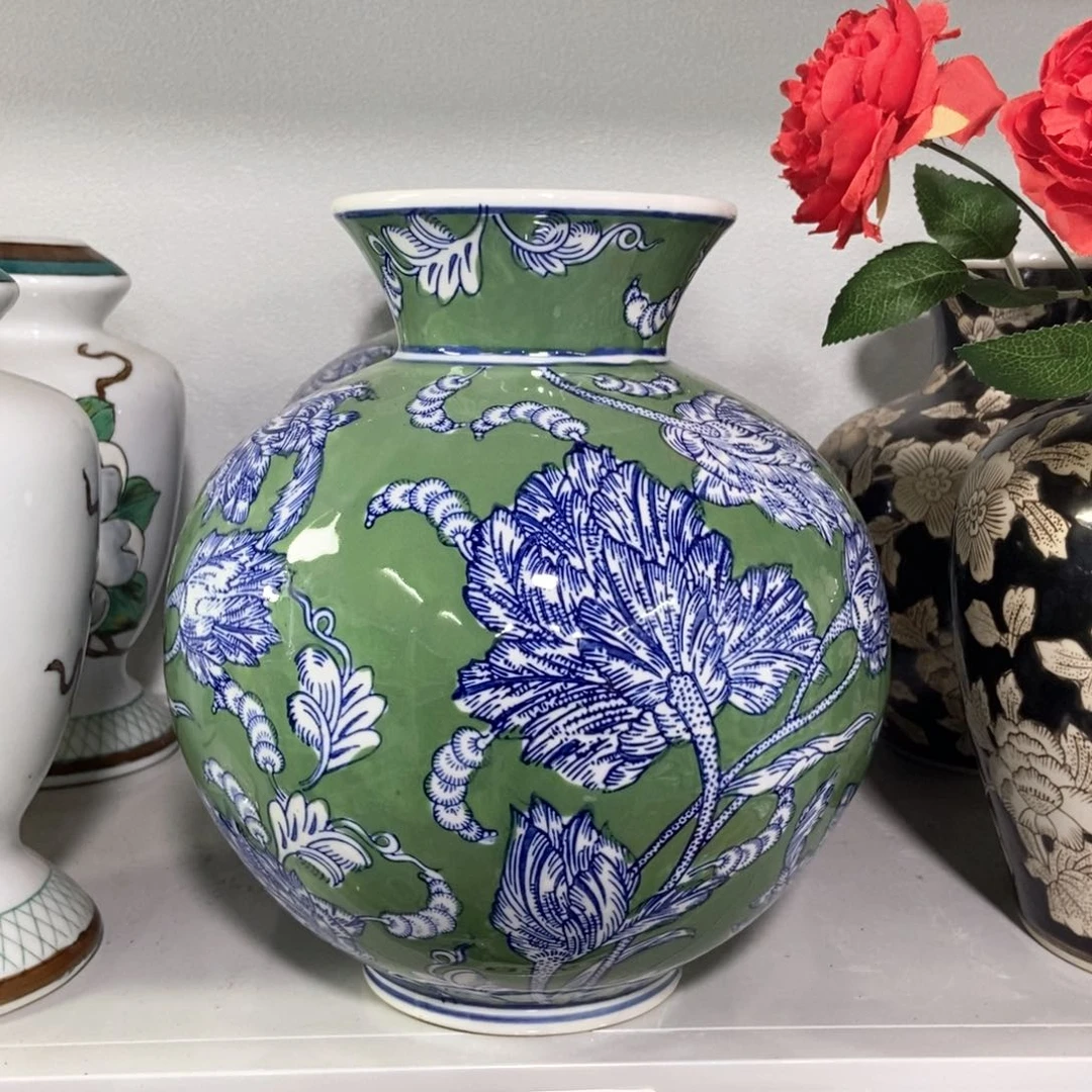 摆件花瓶手绘釉下彩轻微矿点