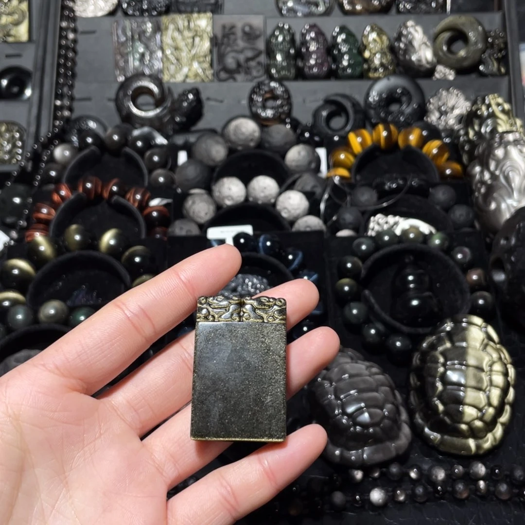 青***幕黑曜岩未镶嵌珠宝奇石