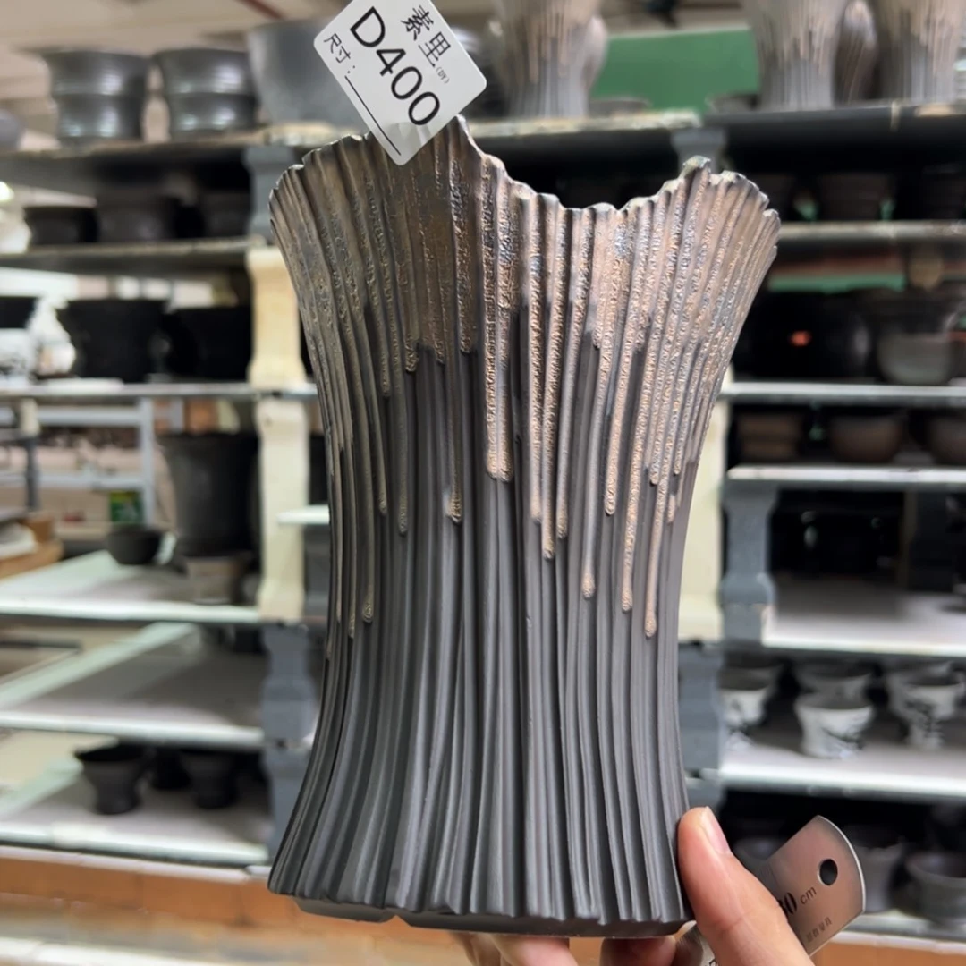 景德镇手工素里?*敢内口13.5高18.5瑕疵