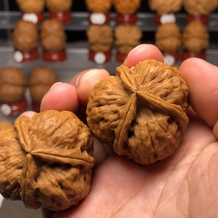 文玩核桃把件45铁三棱