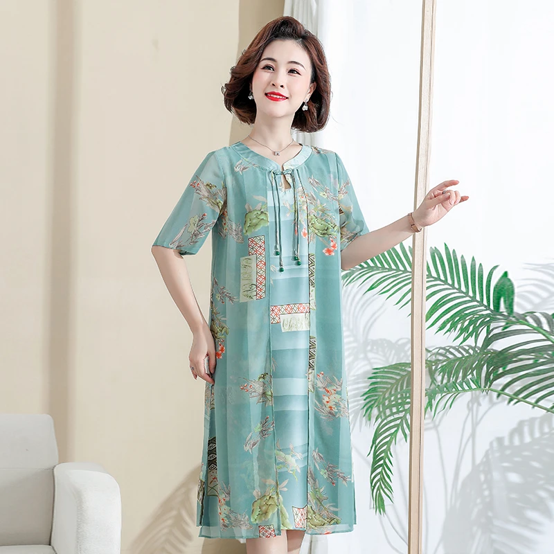 230斤特大码妈妈装夏季洋气宽松短袖连衣裙中老年女装复古裙长裙