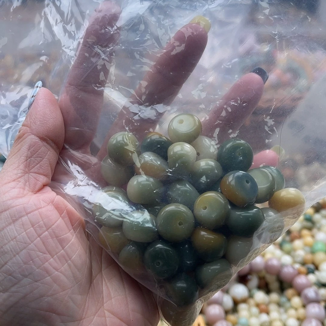 白玉菩提吊坠A/14mm/22颗锅底