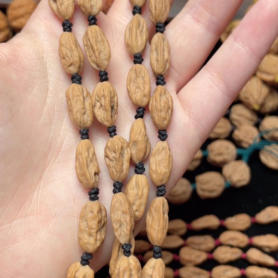 W***g吊坠文玩核桃蛤蟆