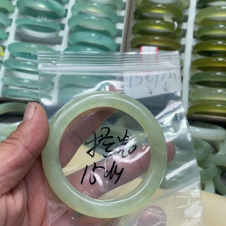 拾***光未镶嵌蛇纹石玉手镯