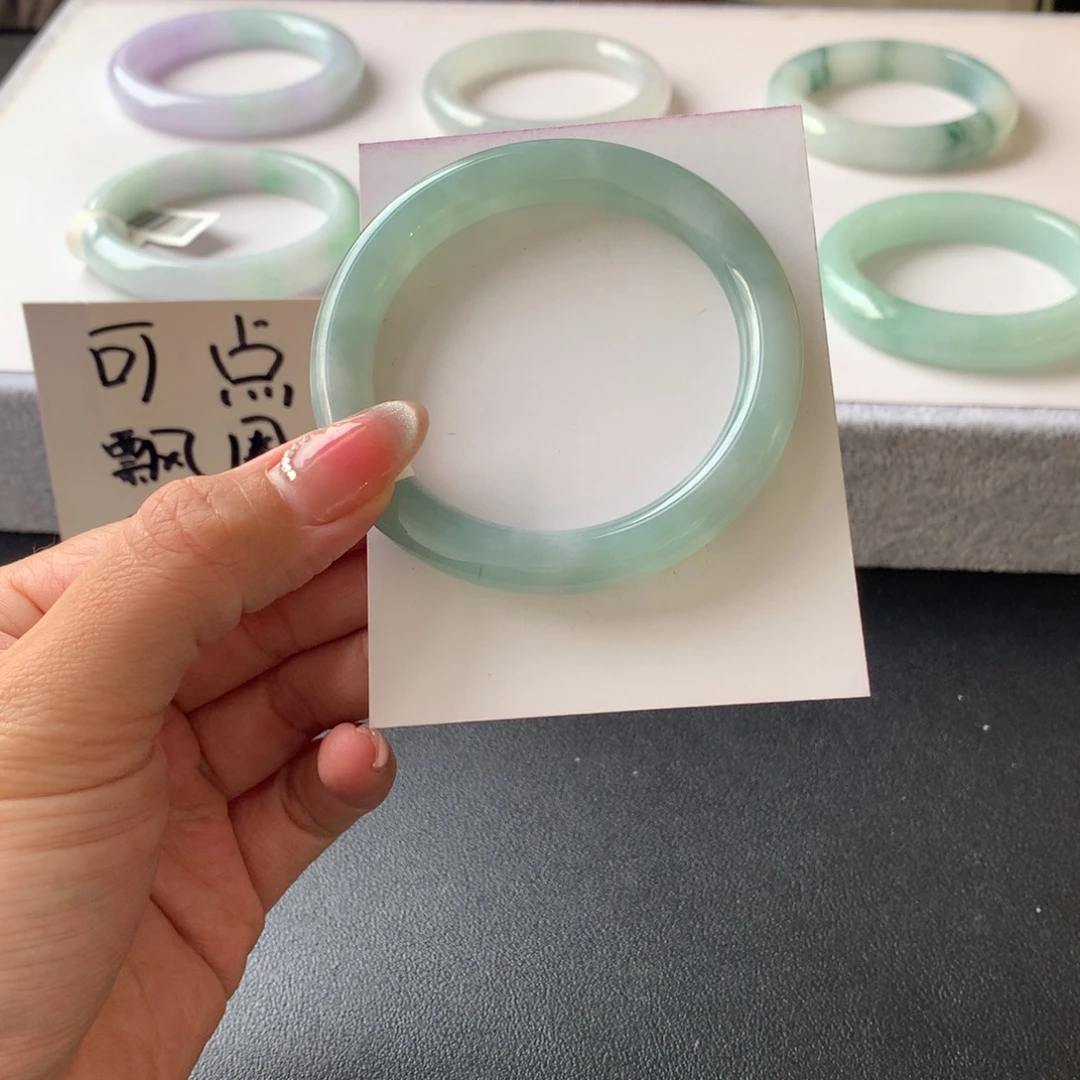 翡翠未镶嵌手镯54.1圆