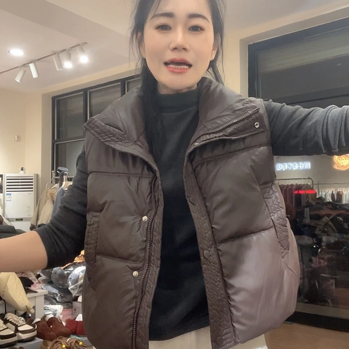 大瑶瑶同款咖色马甲