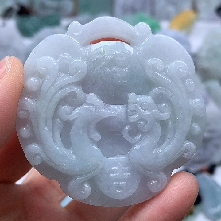 翡翠未镶嵌颈饰龙凤呈祥两面工艺福利