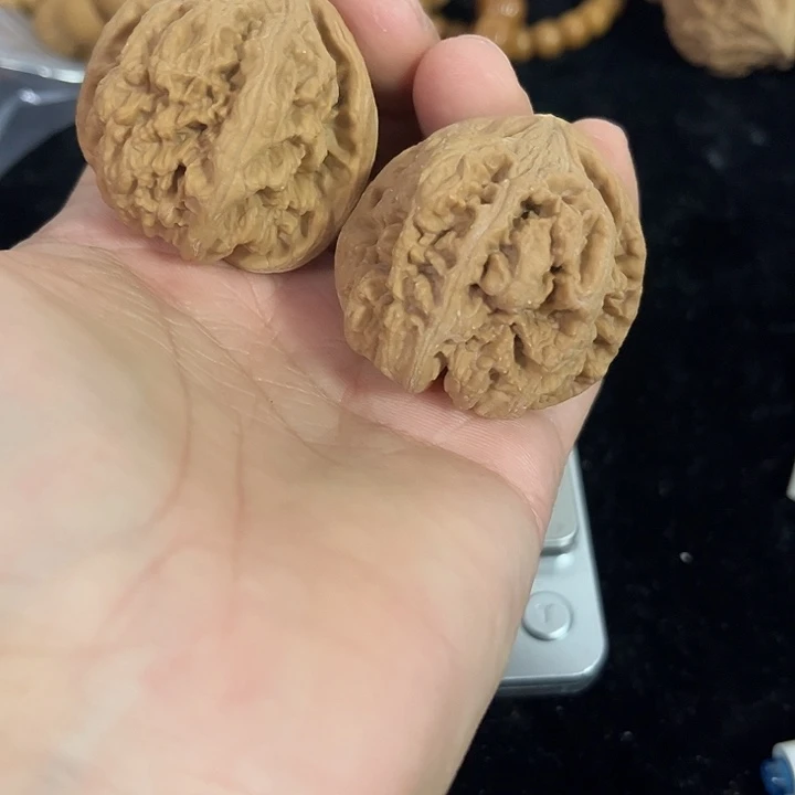 把件文玩核桃41左右微瑕练手粗筋，编号003