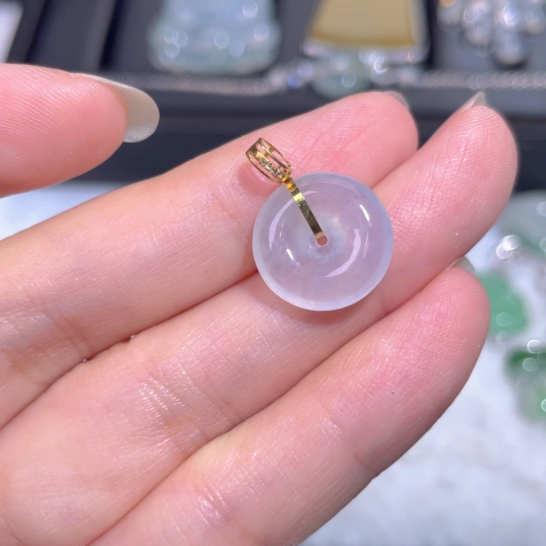 翡翠18K金镶嵌颈饰翡翠