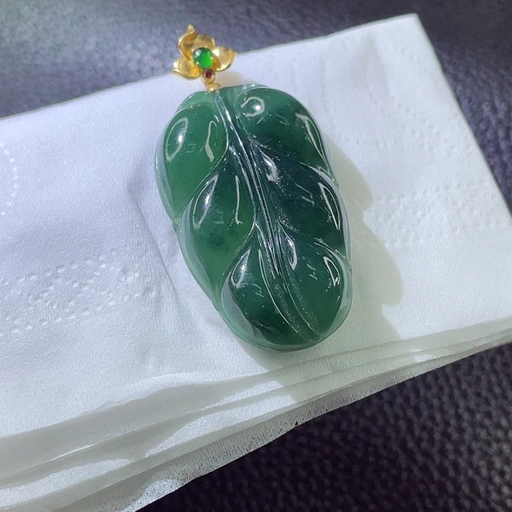 定制翡翠18K金镶嵌翡翠