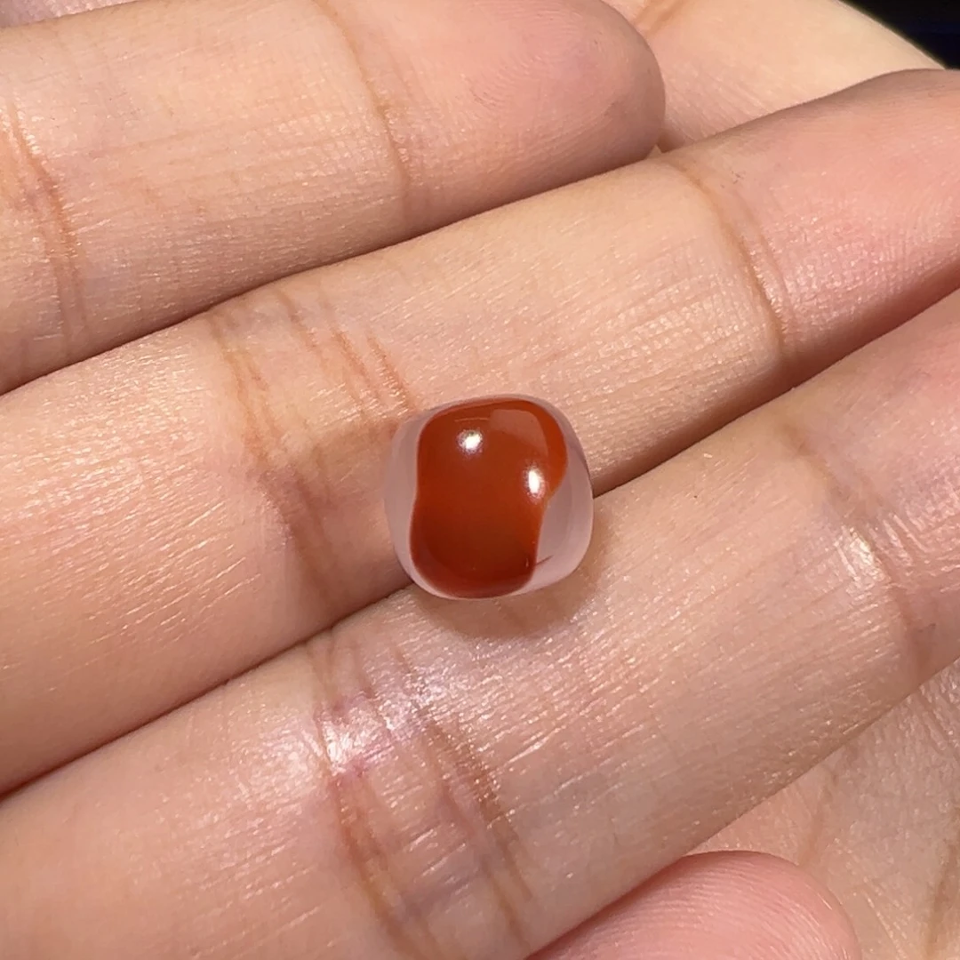 南红玛瑙未镶嵌珠宝奇石重***✊