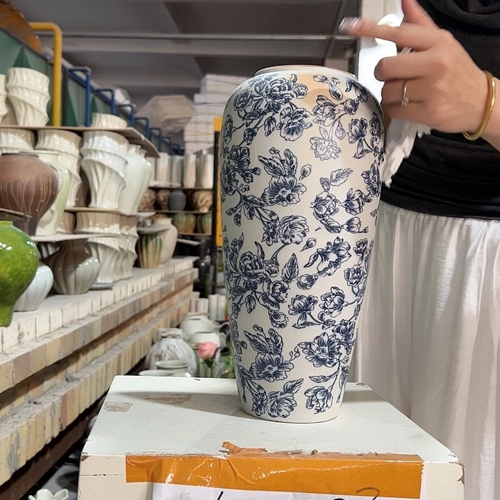 景德镇陶瓷花瓶高33