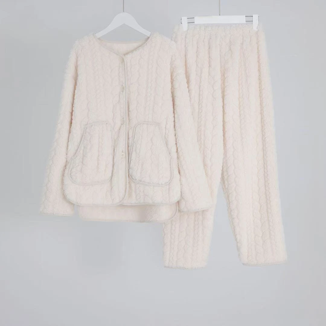 W111秋冬季女士长袖保暖甜美卡通休闲开衫家居服套装