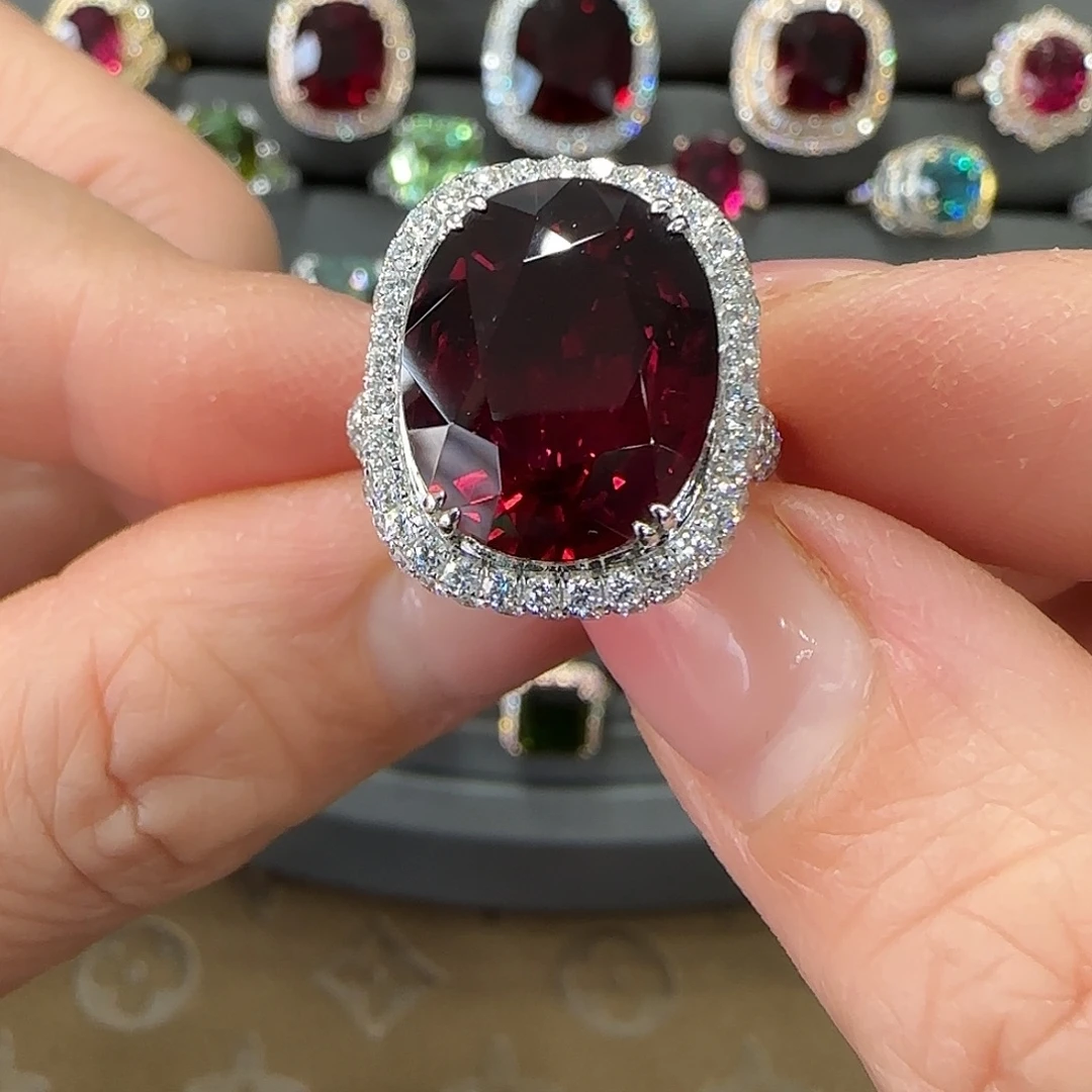碧玺18K金镶嵌戒指9.05ct
