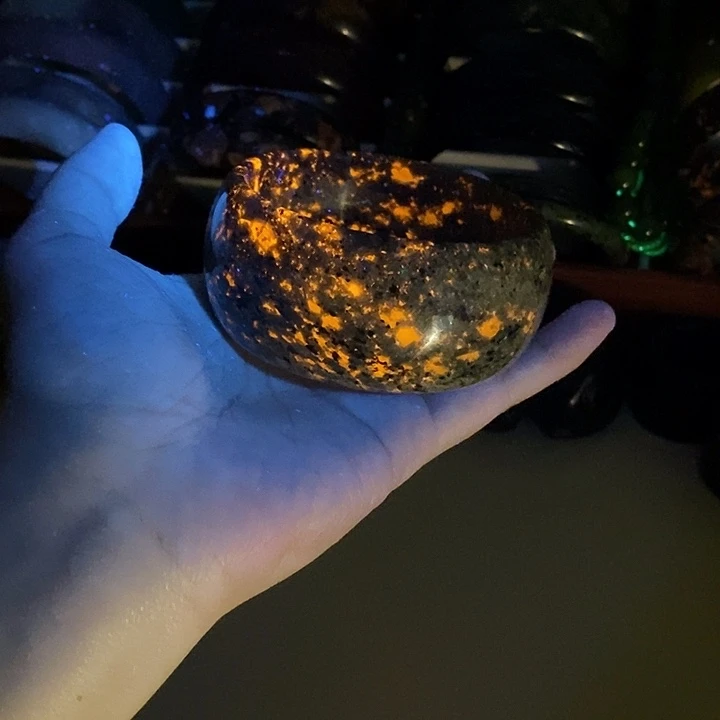方钠石未镶嵌火灵芝手镯3号