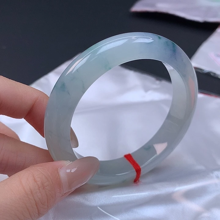 翡翠未镶嵌手镯56