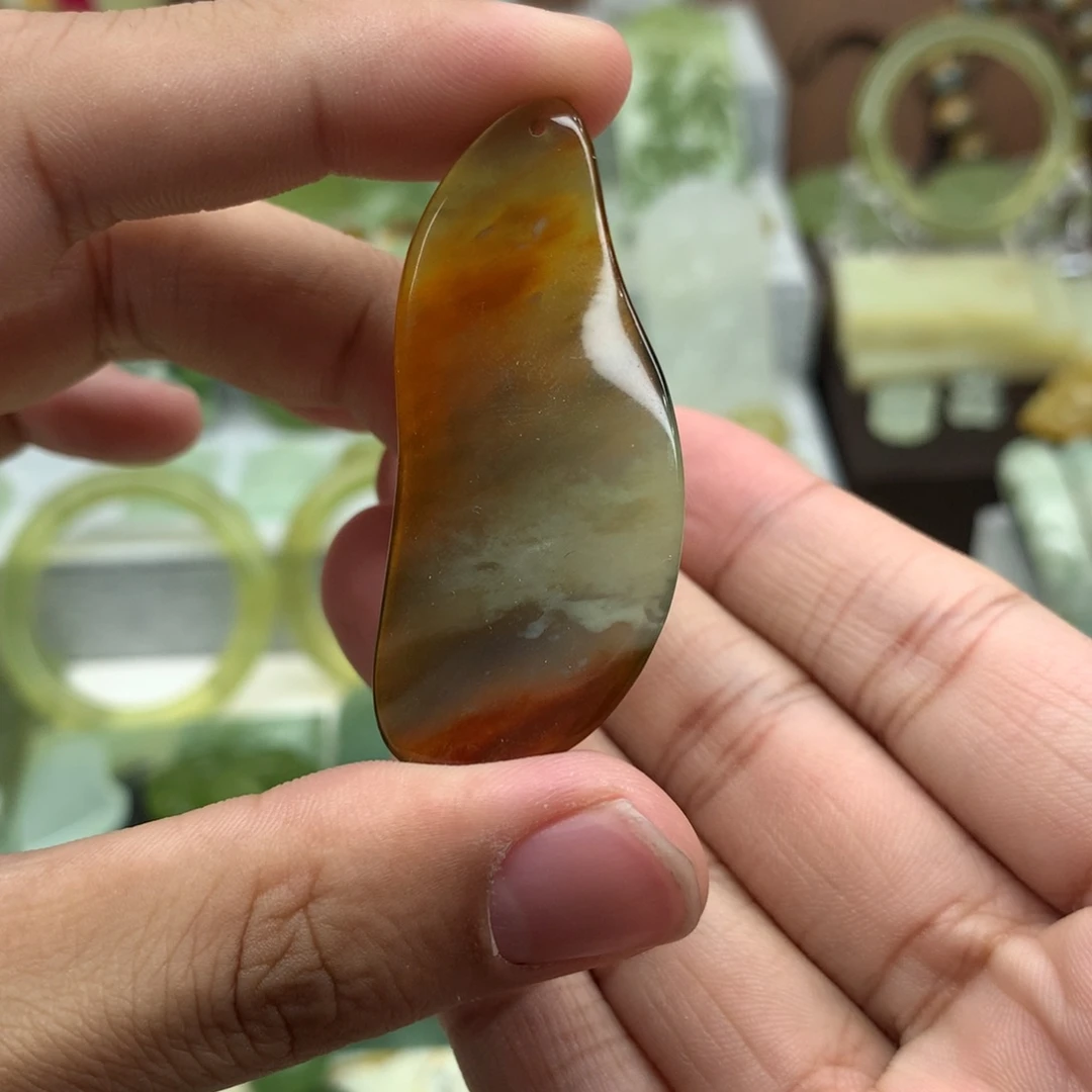岫玉未镶嵌吊坠(不含链)