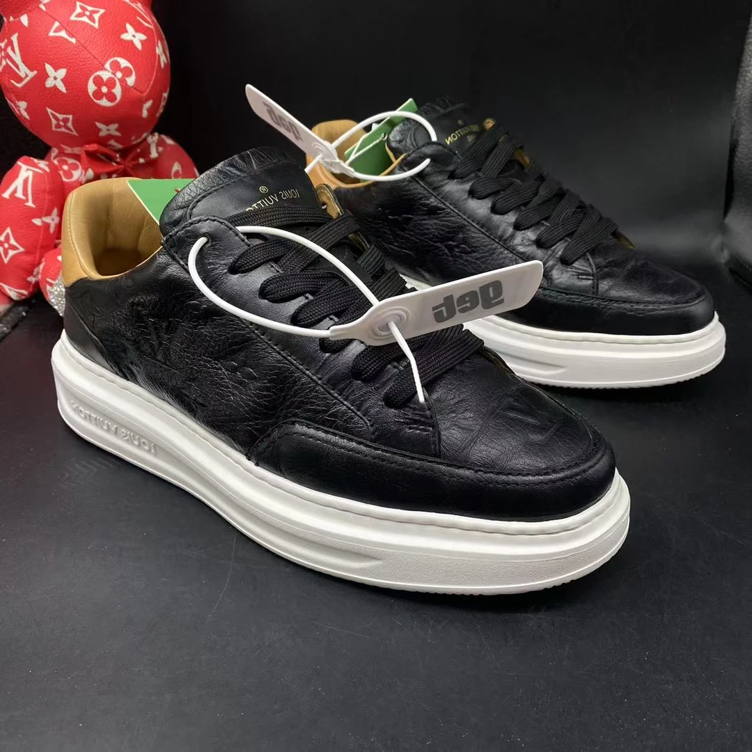 95新 LouisVuitton/路易威登 【AO特惠】40欧码 黑色压花松糕鞋uu83