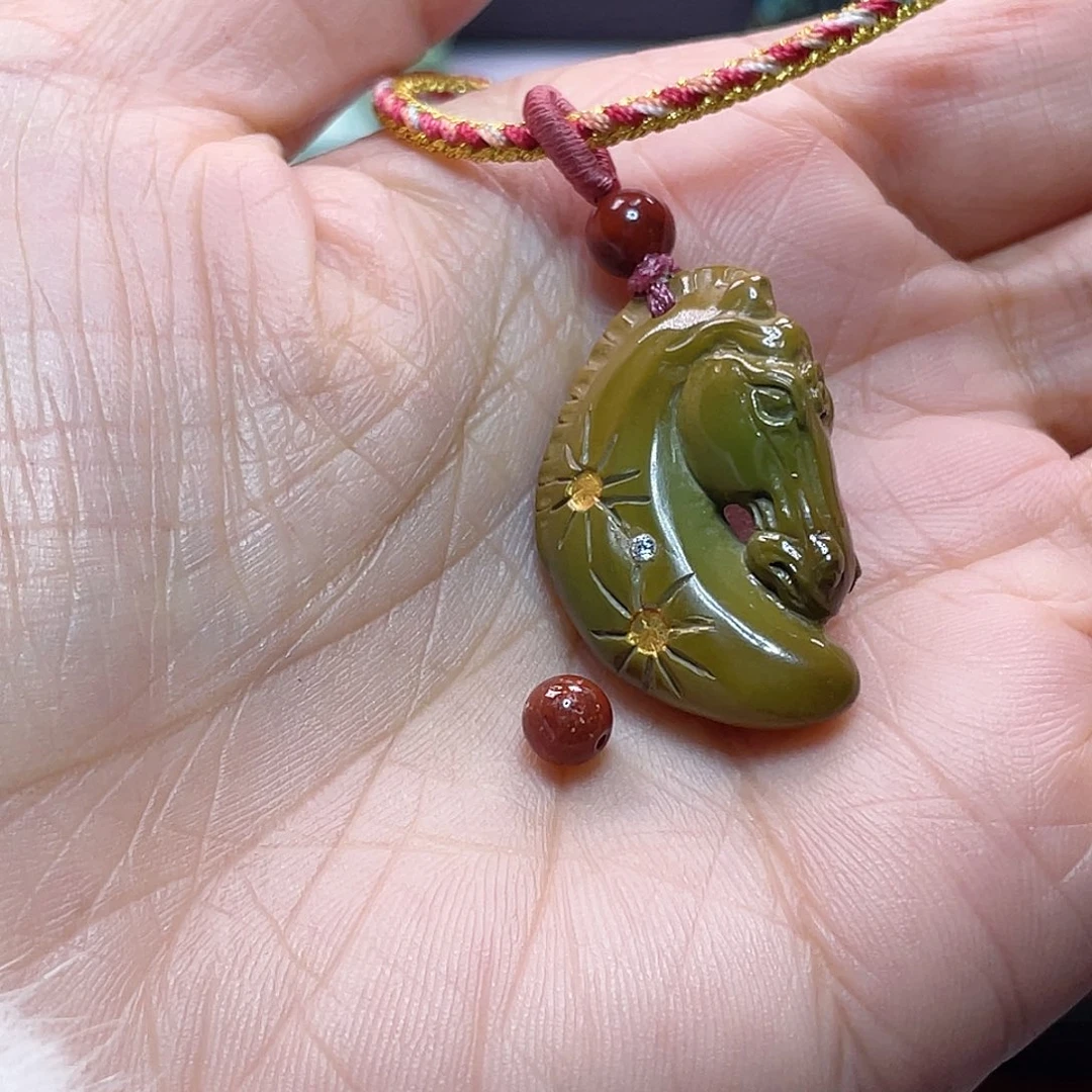 王***良南红玛瑙未镶嵌配饰