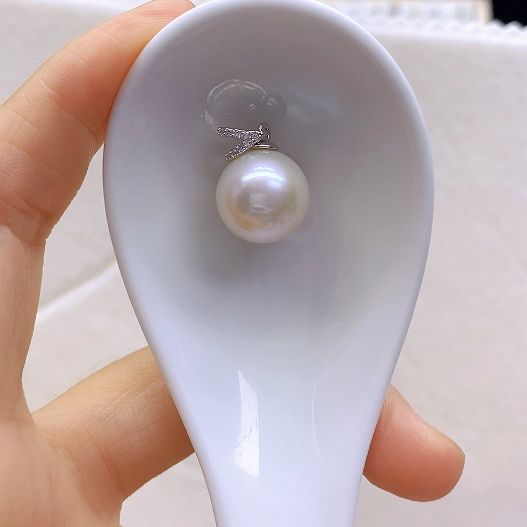 淡水珍珠银S925镶嵌吊坠(不含链)静**花