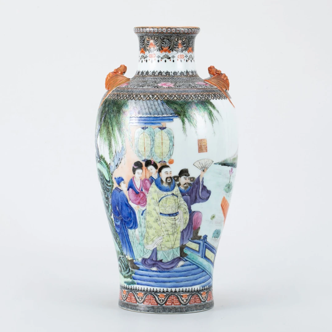 【拍卖】19、粉彩描金隋炀帝游幸江都图蝠耳瓶