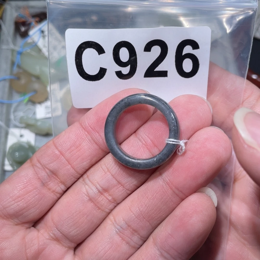 和田玉未镶嵌颈饰圈口18.4毫米