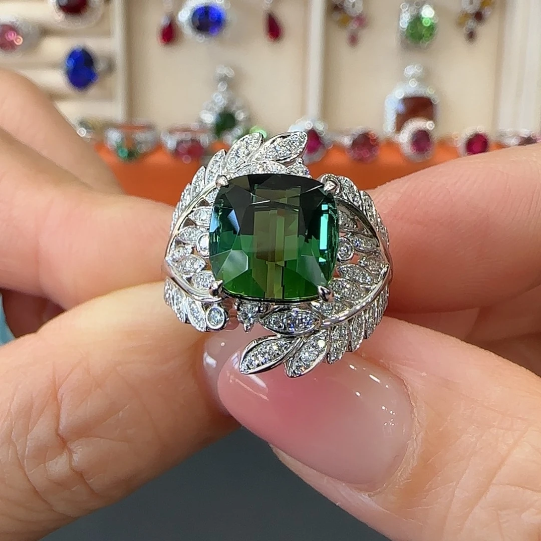 18K金镶嵌戒指碧玺5.71ct