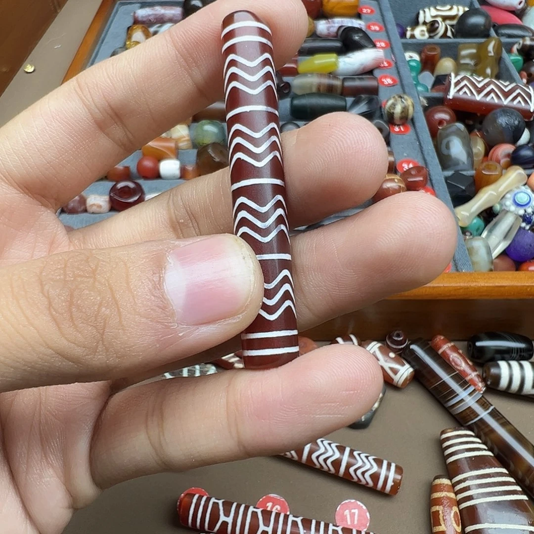 刺***青玛瑙/玉髓未镶嵌珠宝半成品