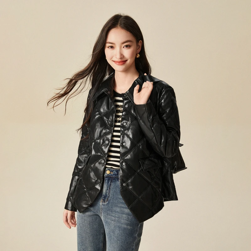 XG雪歌皮衣黑色羽绒服XJ406062A290菱格显瘦外套