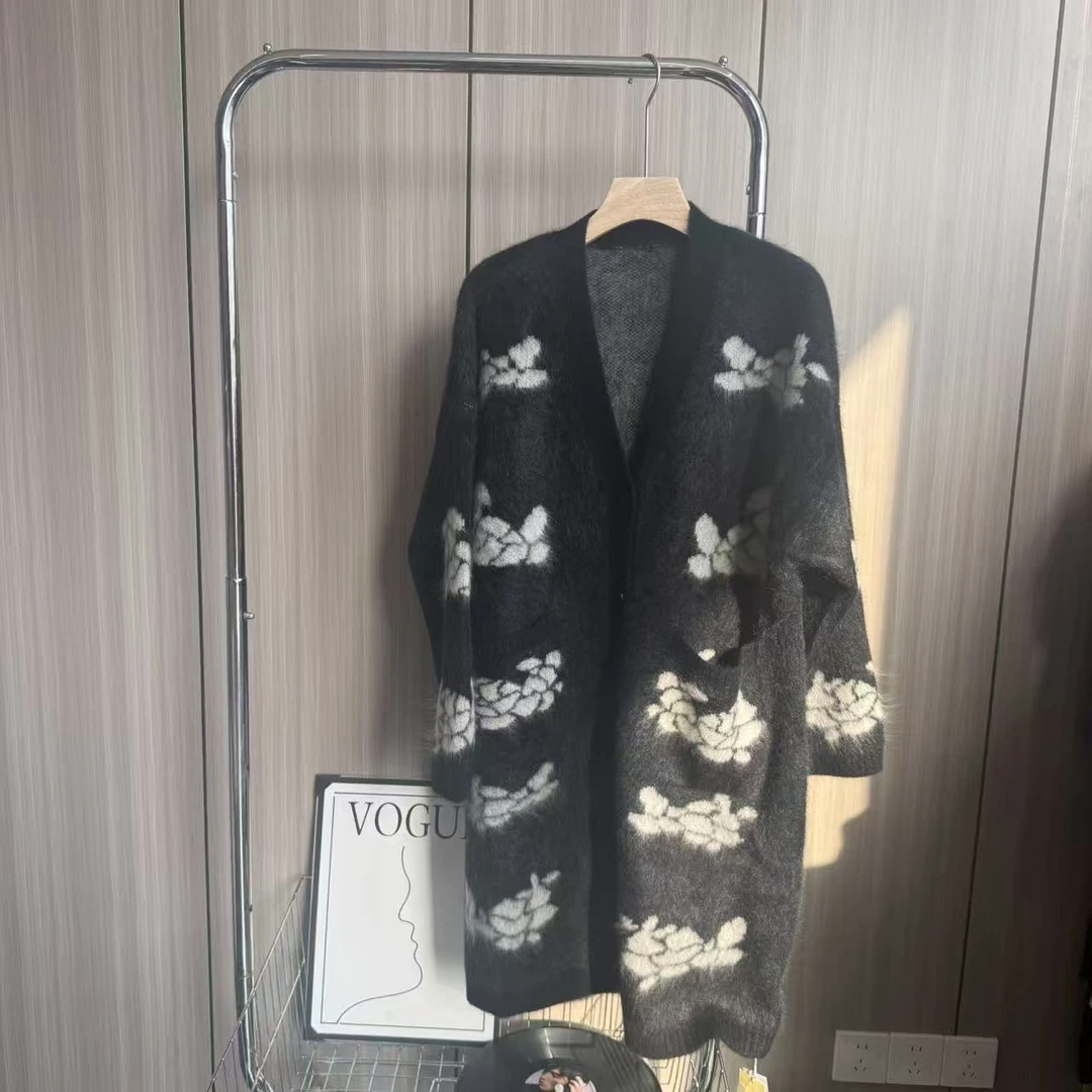 【百分百山羊绒】256156秋冬拉绒款长款V领花朵提花款羊绒衫