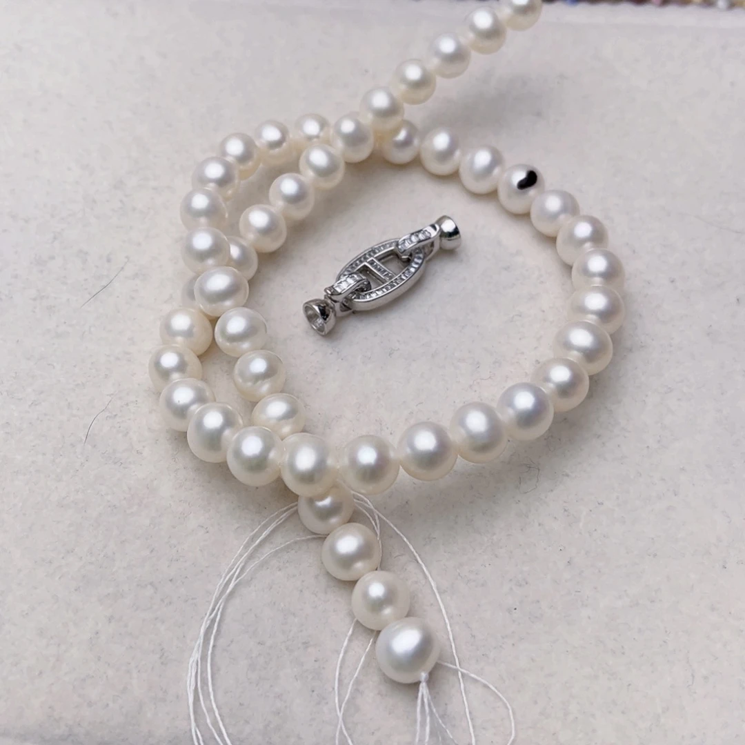 淡水珍珠颈饰未镶嵌微****?