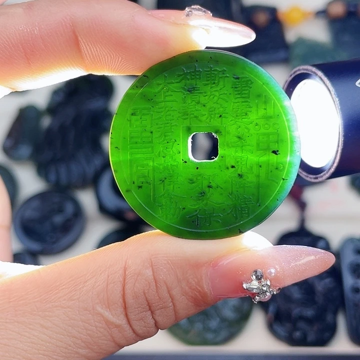 蛇纹石玉未镶嵌挂件泰山玉山鬼