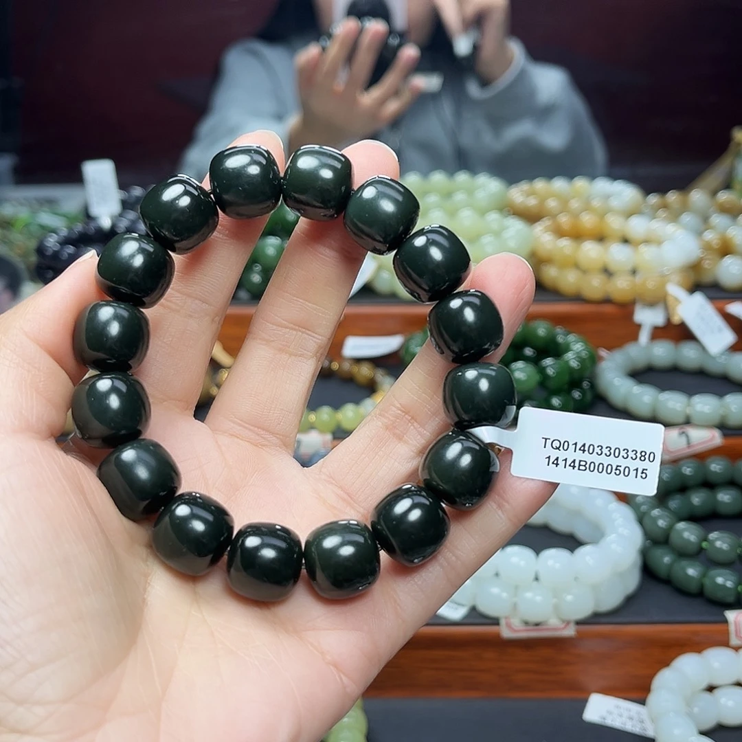 和田玉未镶嵌手链