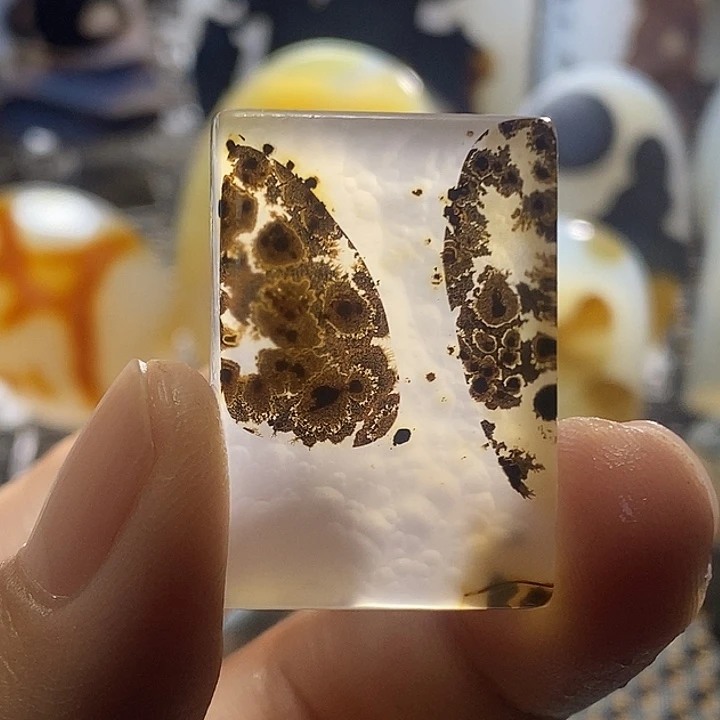 未镶嵌颈饰玛瑙/玉髓啊*