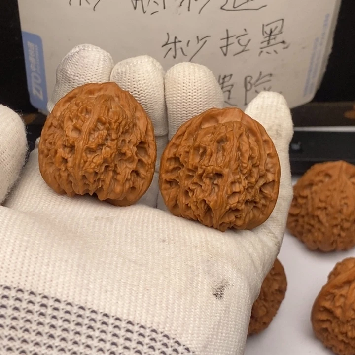 把件文玩核桃三角南疆石38