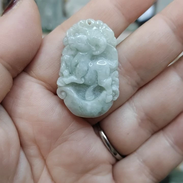 翡翠吊坠(不含链)未镶嵌