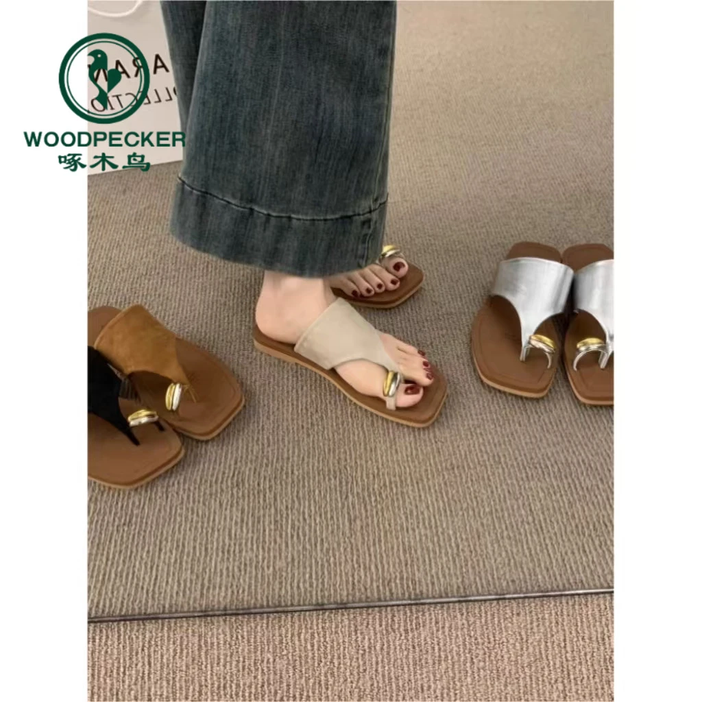 啄木鸟时尚休闲套趾平底凉拖鞋夏外穿2025新款海边度假罗马拖鞋女