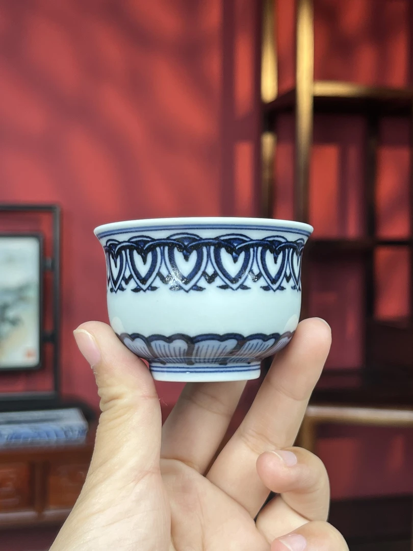 景德镇青花宝相炉式杯纯手工手绘
